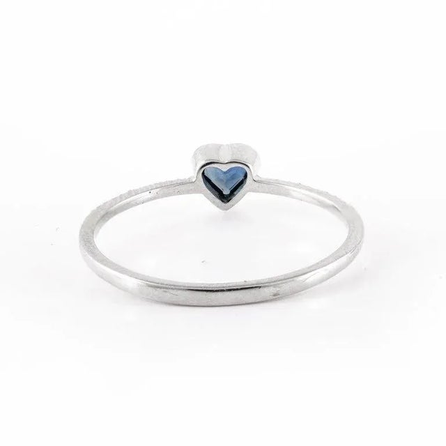 Not Yet Made - Made To Order 18k Solid Gold Blue Sapphire Heart Promise Ring Size 7 ( All Sizes Available ) For Sale - Image 5 of 13