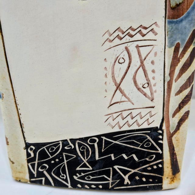 Alfajar Ceramica Spanish Hand Painted Modernist Face Sgraffito Stoneware Vase For Sale - Image 10 of 14
