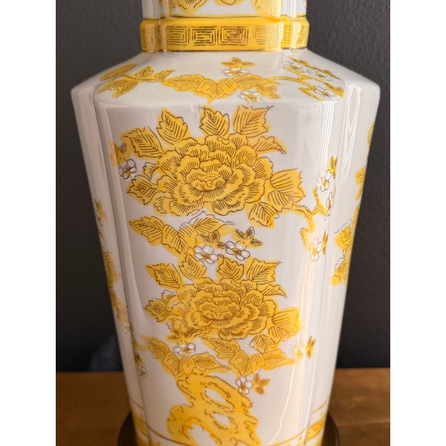 1960s Pair of Japanese Porcelain Chinoiserie Lamps by Marbro For Sale - Image 12 of 12