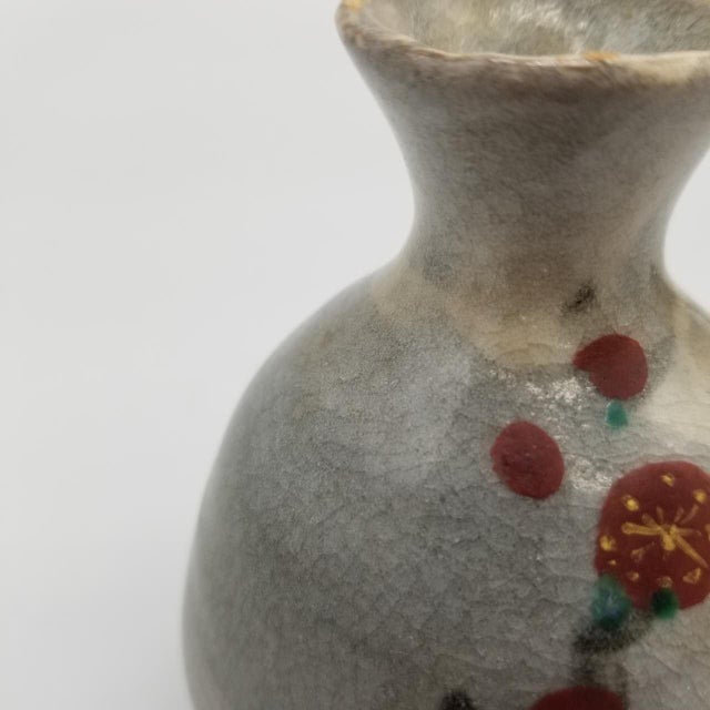 Vintage Japanese Tokkuri Sake Bottle With Hand-Painted Plum Blossoms | Wabi-Sabi Ceramic Vase | Original Tomobako Box For Sale - Image 9 of 10