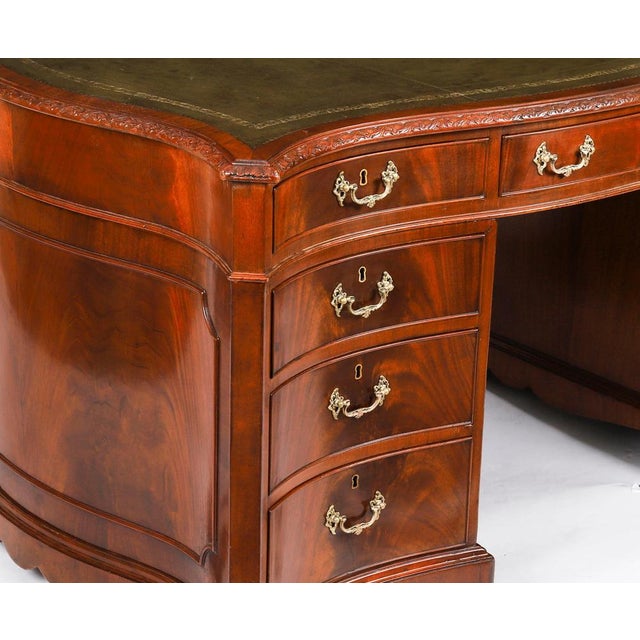 Antique 20th Century Flame Mahogany Serpentine Partners Pedestal Desk, 1890s For Sale - Image 9 of 18