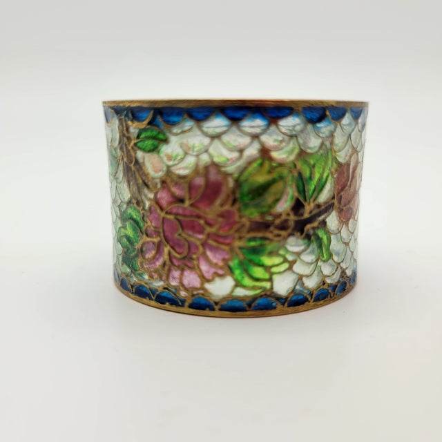 Gothic Early 20th Century Chinese Plique-a-Jour Napkin Rings Floral Cloisonne-on-Glass Box Set 1912-1949 - 4 pcs For Sale - Image 3 of 8