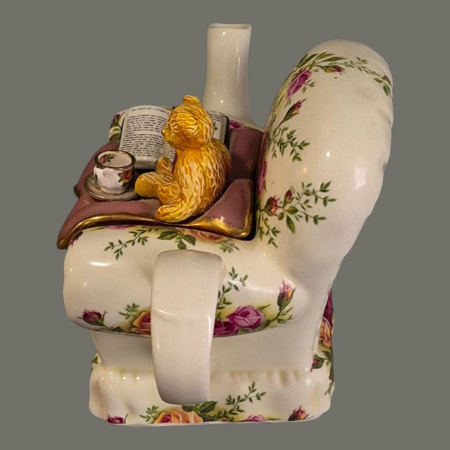 English Vintage Whimsical Royal Albert Old Country Rose Teddy Bear Arm Chair Tea Pot For Sale - Image 3 of 10