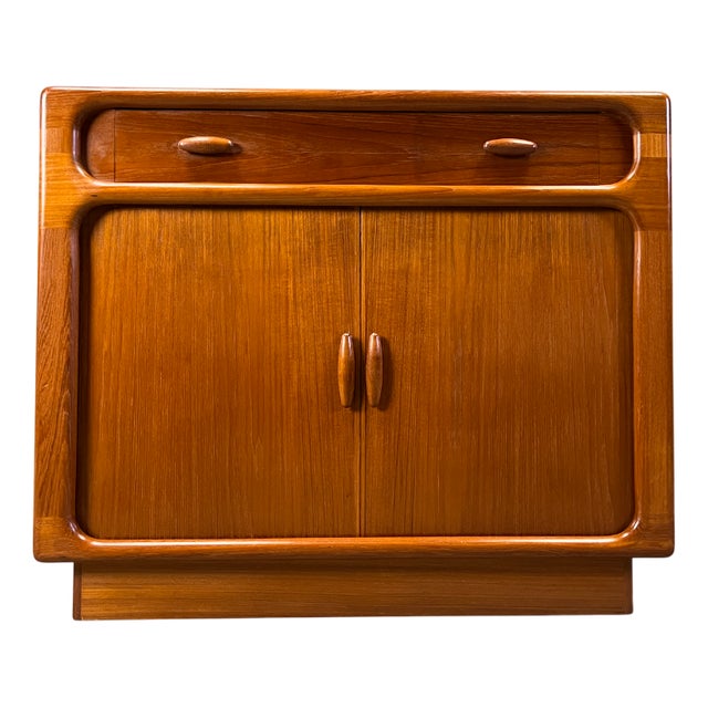 Mid-Century Modern Cabinet from Dyrlund, 1960s For Sale