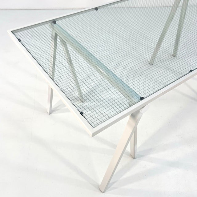 White Trestle Desk in Steel and Glass by Rodney Kinsman for Bieffeplast, 1980s For Sale - Image 8 of 9