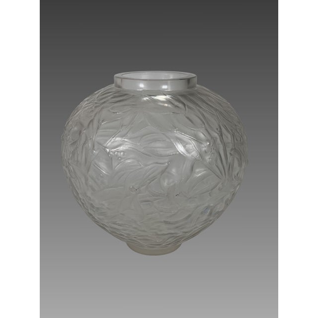 René Lalique Art Nouveau Vase in Glass by René Lalique for Lalique, 1920 For Sale - Image 4 of 7
