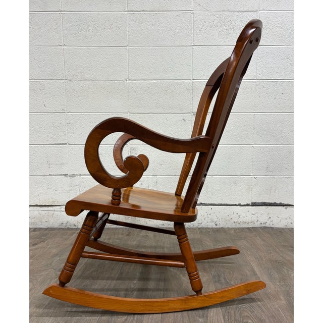 Vintage Colonial or Queen Anne Style Solid Maple Balloon Back Rocking Chair For Sale In Kansas City - Image 6 of 10