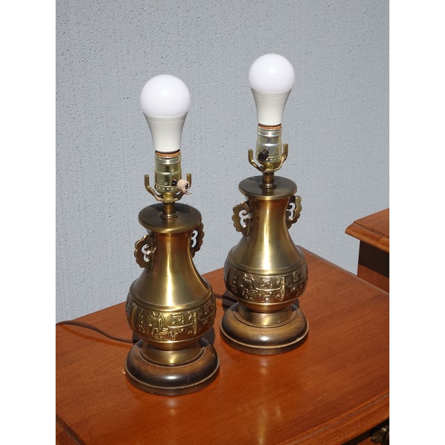 Pair of Vintage Mid Century Metal Table Lamps Lights W Lamp Shades For Sale In Los Angeles - Image 6 of 11