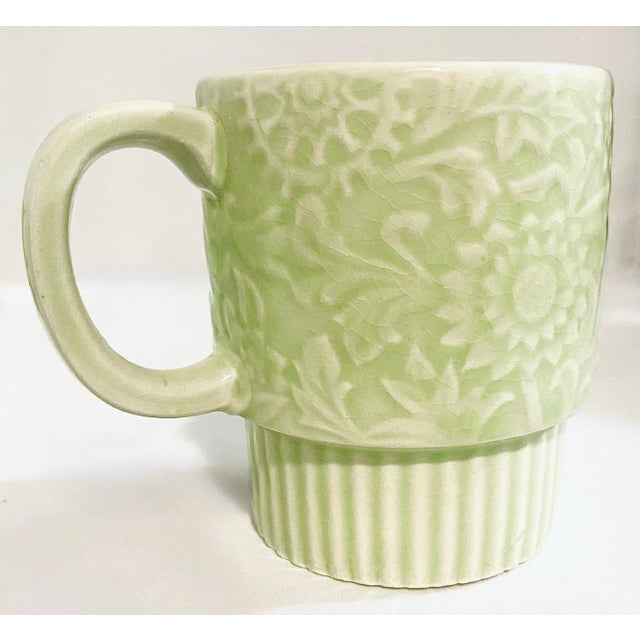 Mid-Century Modern 4 Embossed Vintage 60s Stackable Flower Power Mugs Cups Spring Green Japan 3.5” For Sale - Image 3 of 9