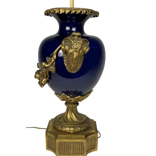 Ceramic Late 19th Century French Napoléon III Bronze and Porcelain Table Lamp For Sale - Image 7 of 12