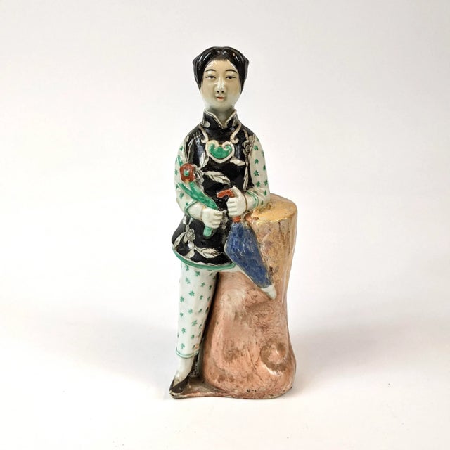 Late 19th Century Lady Holding an Umbrella Porcelain Figure For Sale In San Francisco - Image 6 of 6