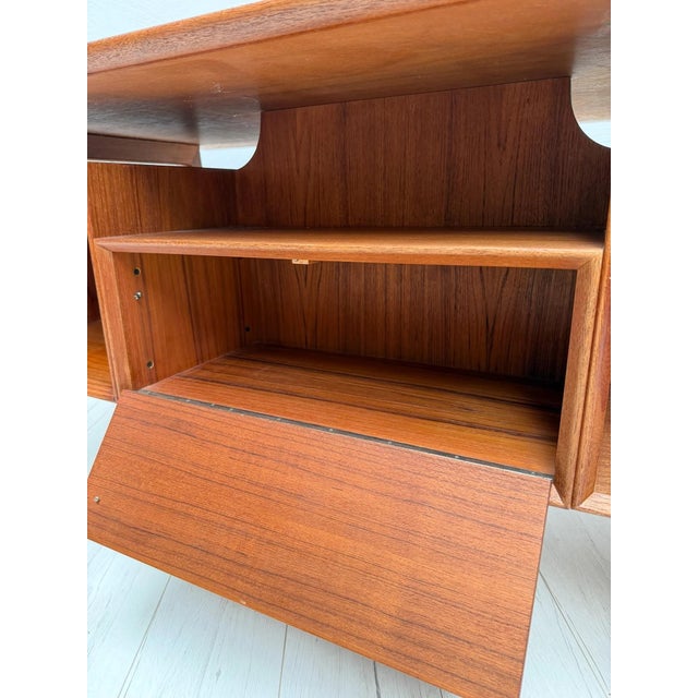 Vintage Danish Teak Model 75 Desk by Gunni Omann for Omann Jun, 1960s For Sale - Image 15 of 18