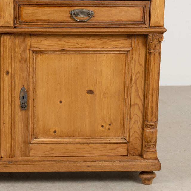 19th Century Hungarian Pine Breakfront Cupboard Display Cabinet For Sale - Image 17 of 18