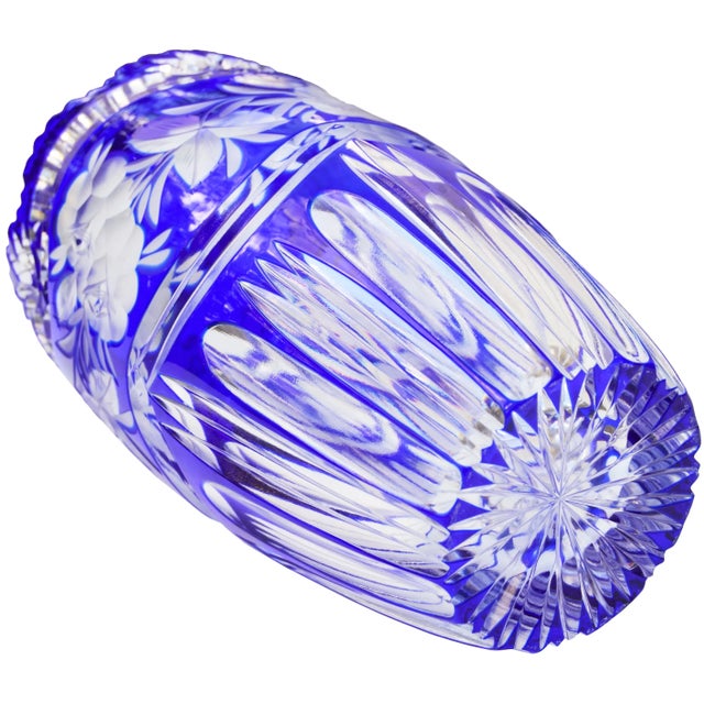 Vintage Blue Crystal-Cut Vase With Floral-Patterned Itching For Sale In New York - Image 6 of 7