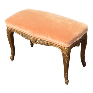 Vintage French Provincial Louis XV Peach Velvet Bench W Gold Scrolled Base For Sale