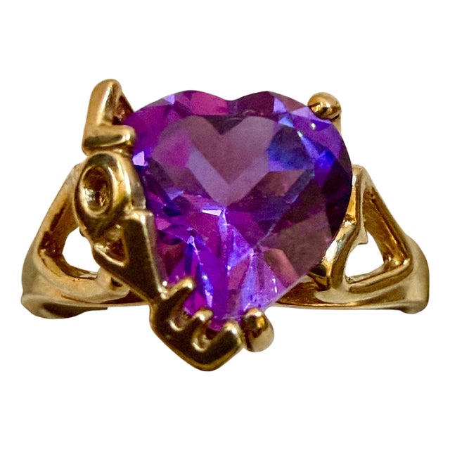 4 Carat Heart Shape Amethyst Love Cocktail Ring in 18 Karat Yellow Gold For Sale