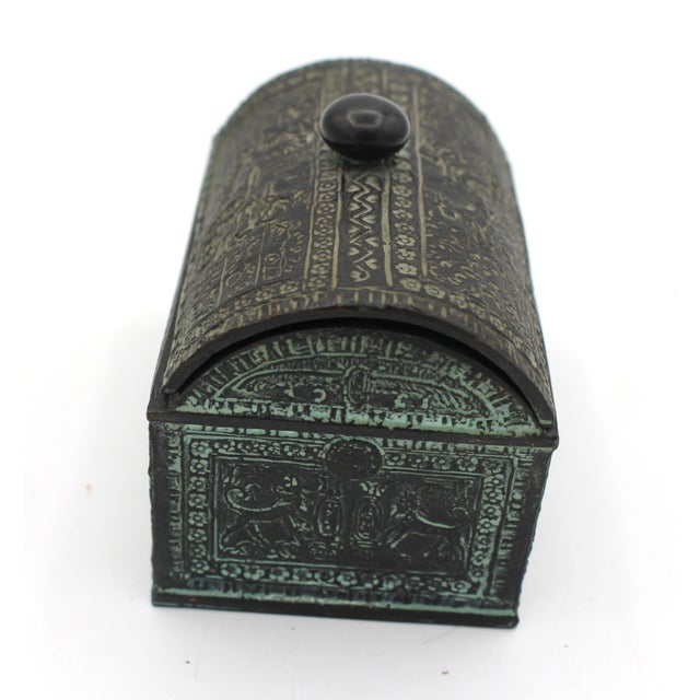 Late 19th century bronze jewel casket box, Egyptian. A Grand Tour souvenir. A Pharoh drives his chariot across the larger...
