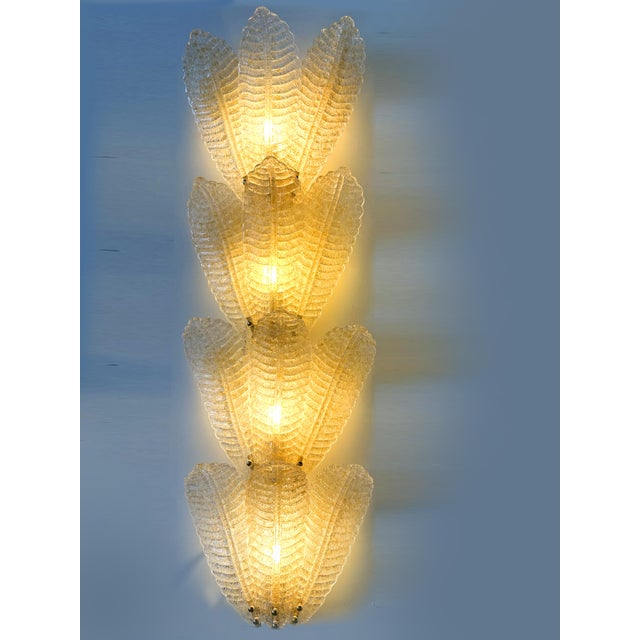 Murano Huge Scenographic Wall Sconce in Amber "Graniglia" Leaves Murano Glass bY Simoeng For Sale - Image 4 of 5