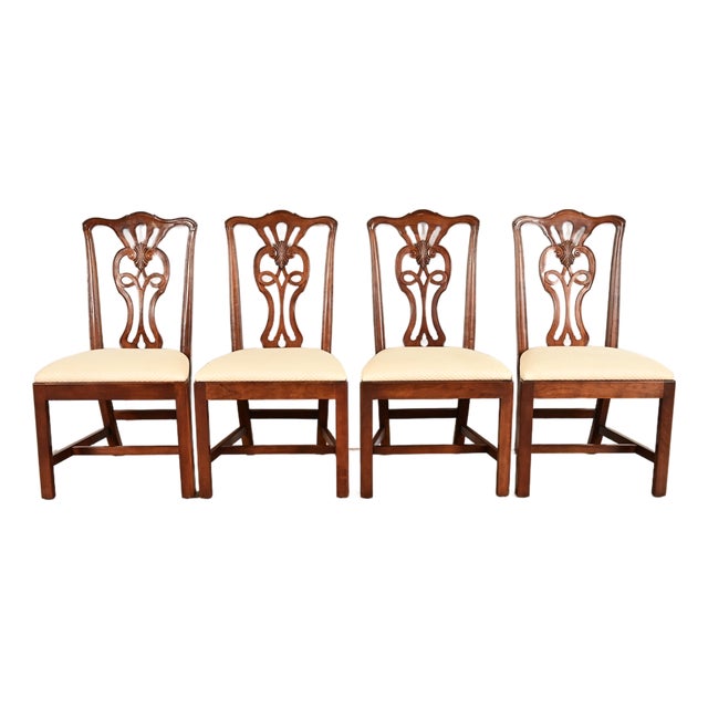 Henredon Georgian Carved Mahogany Dining Chairs, Set of Four For Sale