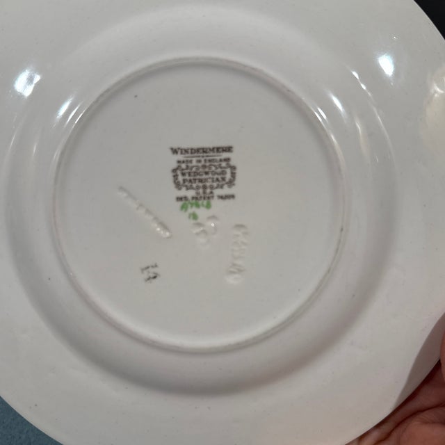 Antique White 1960s Windermere Wedgwood Patrician #74y009 For Sale - Image 8 of 9