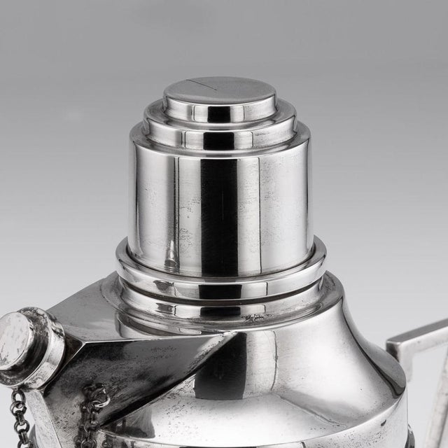 Vintage Art Deco English Silver Cocktail Shaker, 1934 For Sale - Image 9 of 16