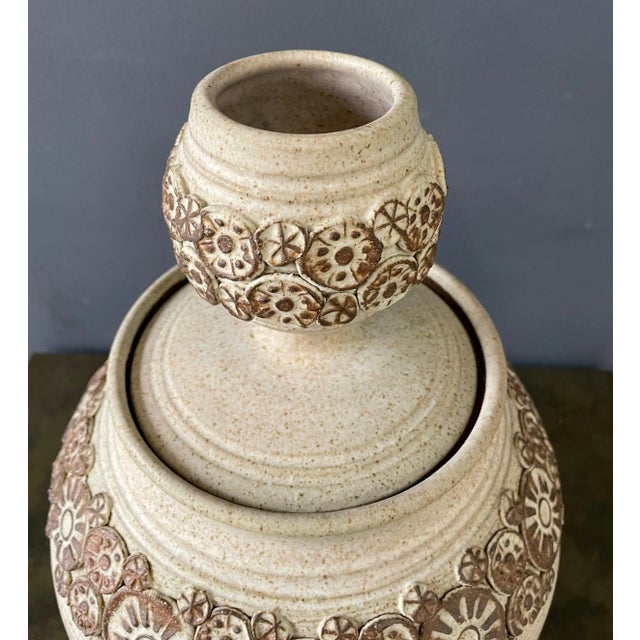 Wishon-Harrell 1990s Wishon-Harrell Studio Art Pottery Ceramic Lidded Vase With Appliqué Decoration For Sale - Image 4 of 11