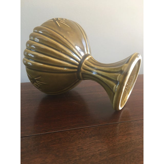 Mid-Century Modern 1970s McCoy Mid-Century Modern Pedestal Vase For Sale - Image 3 of 7