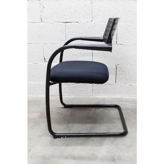 Vitra Visavis office chair designed by Antonio Citterio in the late 1980s. The chair is in very good condition. The frame...