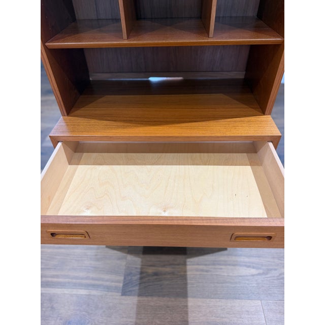 Vintage Danish Modern Carlo Jensen for Hundevad Teak Modular Bookcase With Four-Drawer Chest, Denmark, C. 1960s For Sale - Image 9 of 15