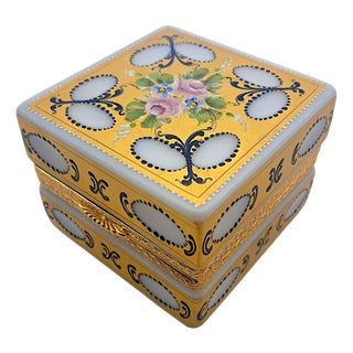 Murano Opaline Glass Jewelry Box from Andromeda Glassworks, 1970s For Sale