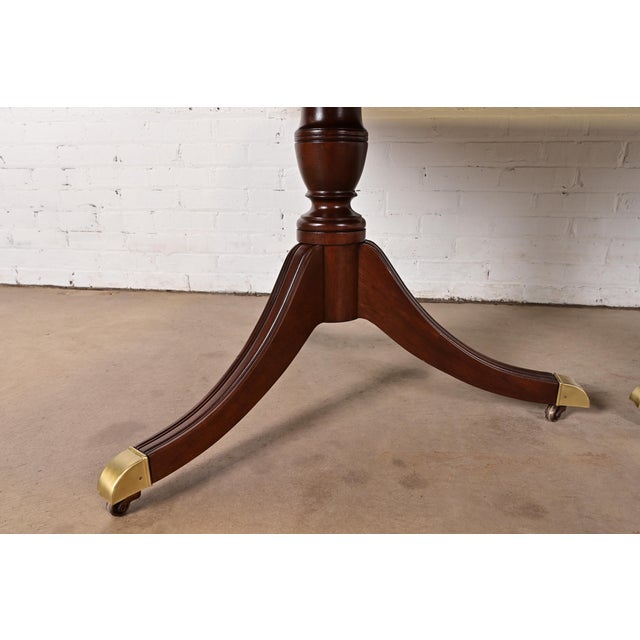 Kindel Furniture Georgian Banded Mahogany Double Pedestal Extension Dining Table, Newly Refinished For Sale - Image 11 of 13