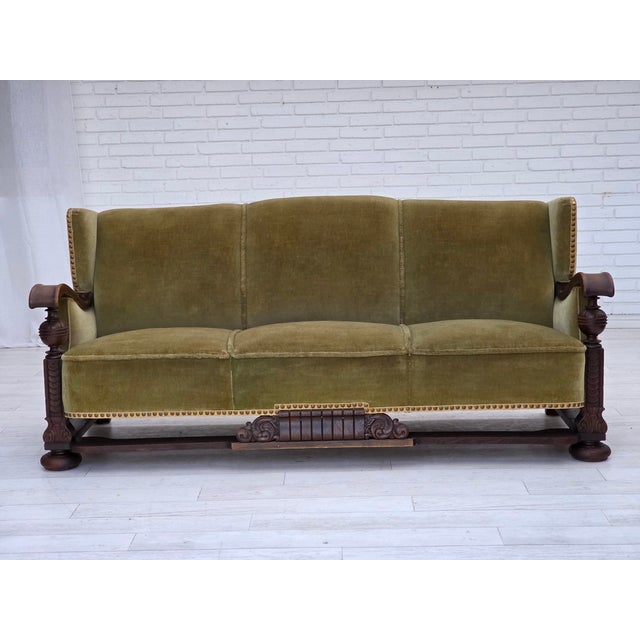 1950s, 3-seater Danish sofa. Original good condition: no smells, no stains and stable construction. Slightly signs of use....