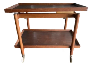 1950s Danish Modern Poul Hundevad Expandable Teak Bar Cart