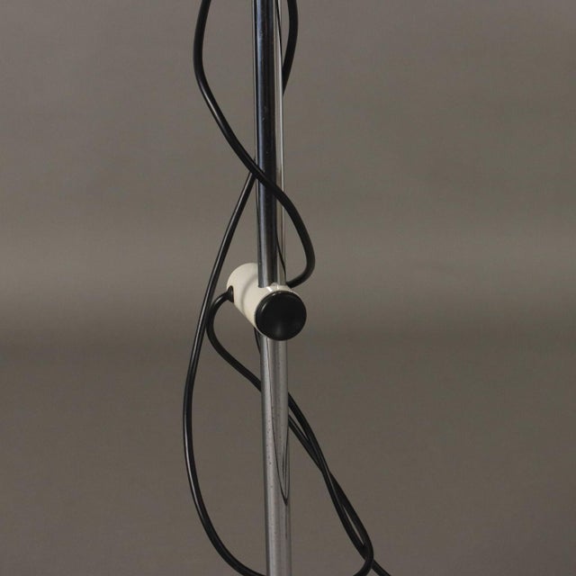 Metal Vintage Floor Lamp in Aluminium, Italy, 1970s For Sale - Image 7 of 10