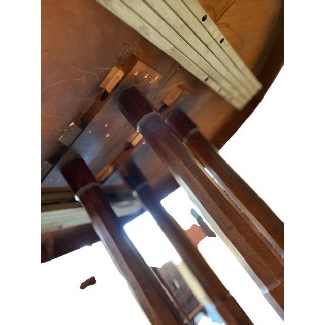 A Mahogany Biedermeier Style Dining Table, 20th Century For Sale - Image 4 of 7