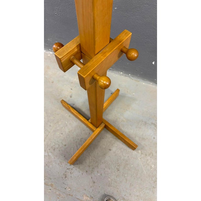 1970s Mid-Century Freestanding Pine Coat Rack in Wood, Europe, 1970s For Sale - Image 5 of 13