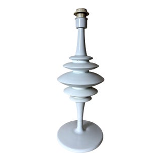 Mid 20th Century Space Age White Painted Aluminum Table Lamp in the Style of Arredoluce For Sale