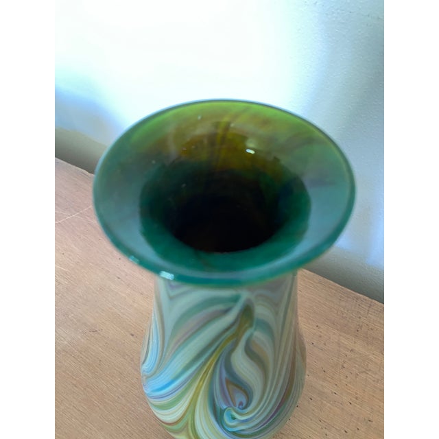 1980s Pulled Feather Art Glass Vase by Jim & Connie Grant of Celestial Glass Studio For Sale In New York - Image 6 of 9