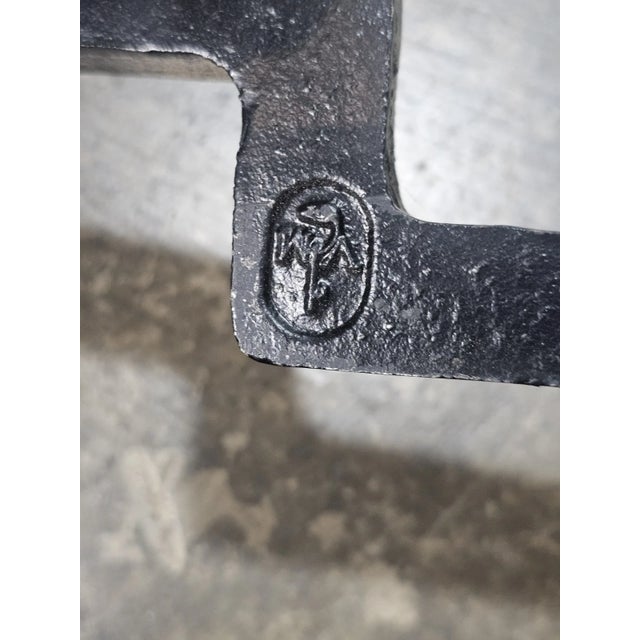 Late 20th Century Virginia Metalcrafters Williamsburg Brass Fireplace Andirons Cw 100-2 W Logholders For Sale - Image 12 of 12