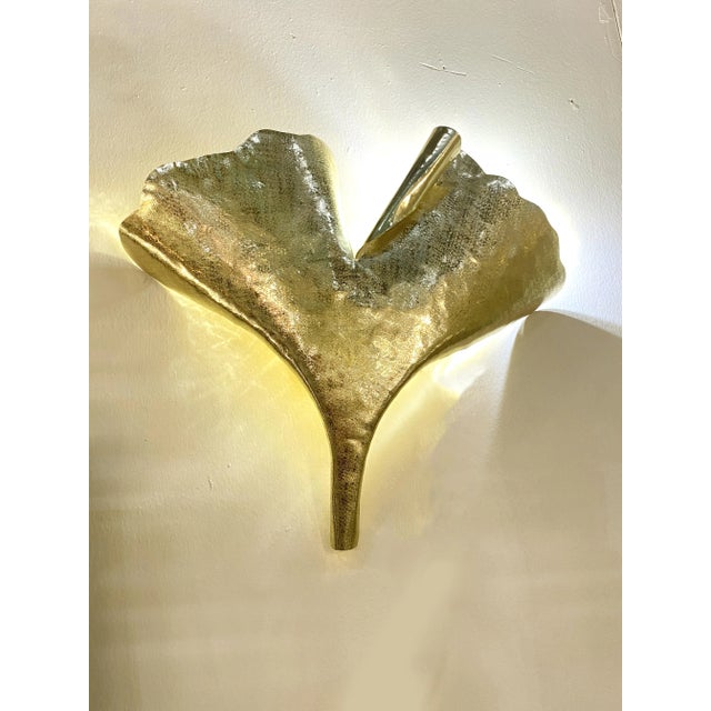 Scenographic wall sconce in brass, hand-made in Italy. a luxury piece of hight italian hand-craft. 2 bulbs. Exclusive...