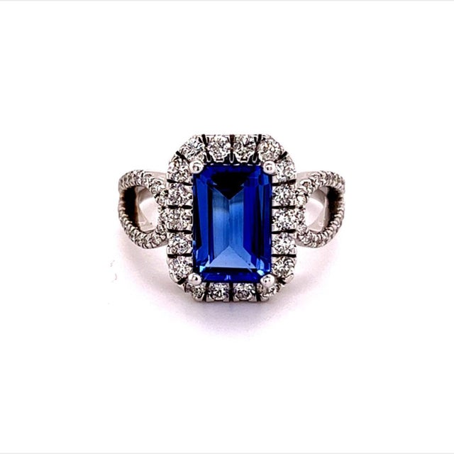 Metal Natural Tanzanite Diamond Ring 14k Gold 5.08 TCW 5.52g Certified For Sale - Image 7 of 11
