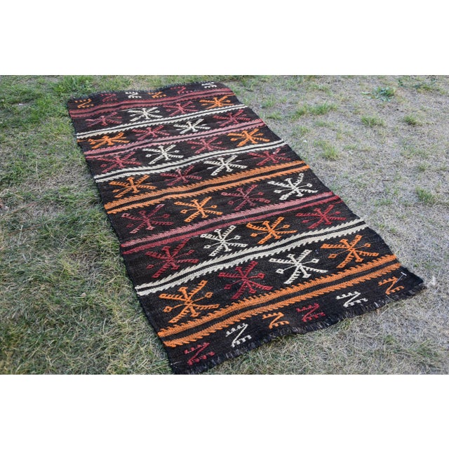 Rustic 1960s Traditional Black Primitive Handmade Wool Turkish Kilim Rug For Sale - Image 3 of 13