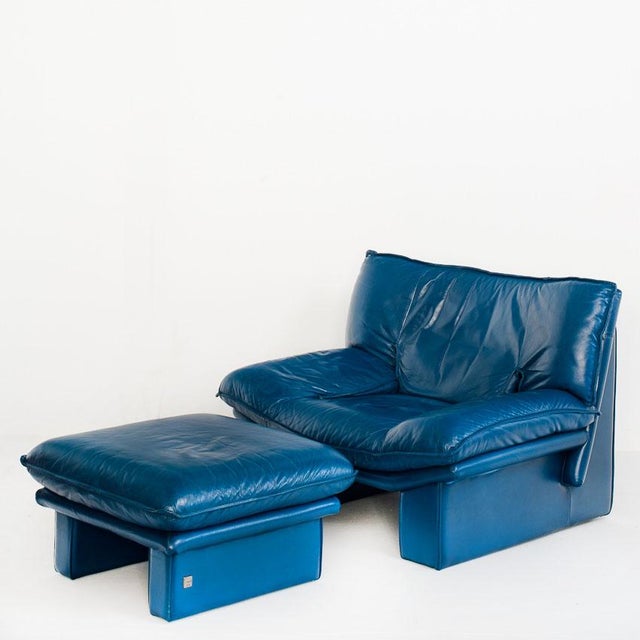 Set of Vintage Blue Leather Armchair and Ottoman by Nicoletti Salotti for Avanti, Italy, 1980s For Sale - Image 4 of 18