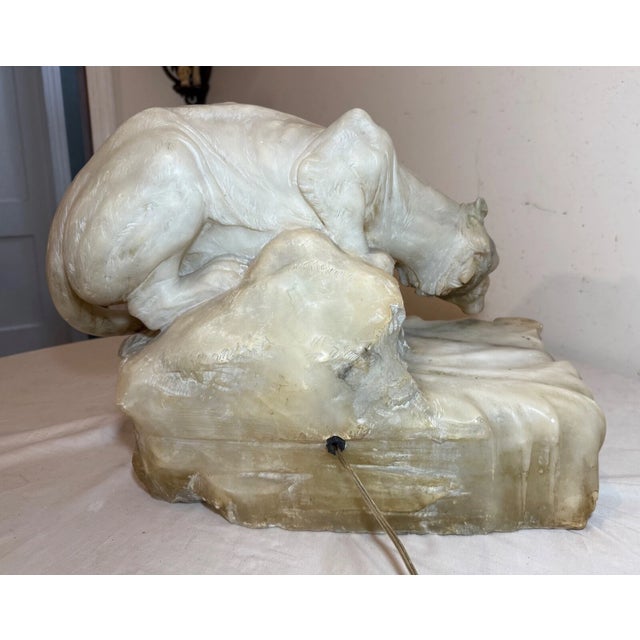 1910s Huge Antique Hand Carved Alabaster Stone Big Tiger Cat Lamp Sculpture Statue For Sale In New York - Image 6 of 14