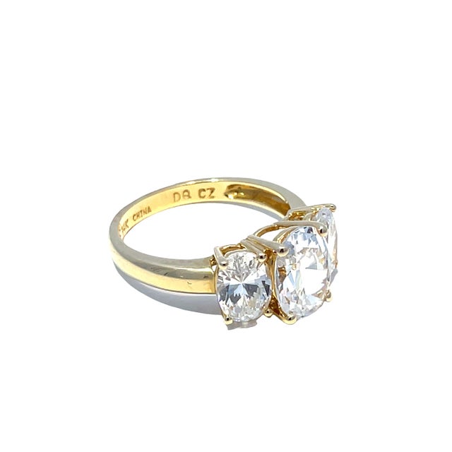 14k Yellow Gold 3 Oval Zircon Ring, Size 6 For Sale - Image 4 of 5
