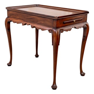 Vintage Henkel Harris Queen Anne Mahogany Tea Table With Candle Slides For Sale