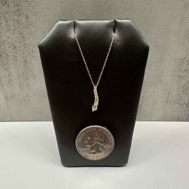 Diamond Journey Necklace in 10kt Yellow Gold – 0.25ctw, 18in, New For Sale - Image 4 of 5