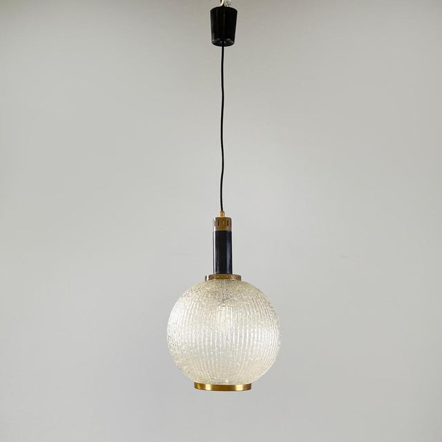 Mid-Century Modern Italian Pendant Light in Molded Glass with Brass and Metal, 1950s For Sale - Image 4 of 16