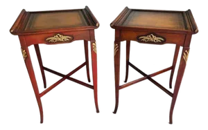 Early 20th Century Pair of Antique Neoclassical Style Leather Top Mahogany Side End Tables