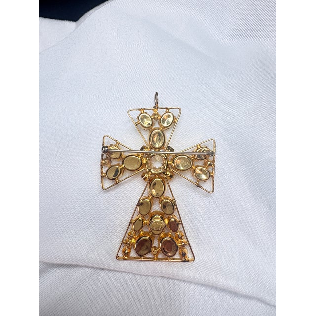 1960s Signed Schreiner New York Cross Pendant Brooch Clear Crystal With Original Chain For Sale - Image 11 of 15